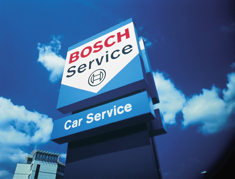 Monolito Bosch Car Service